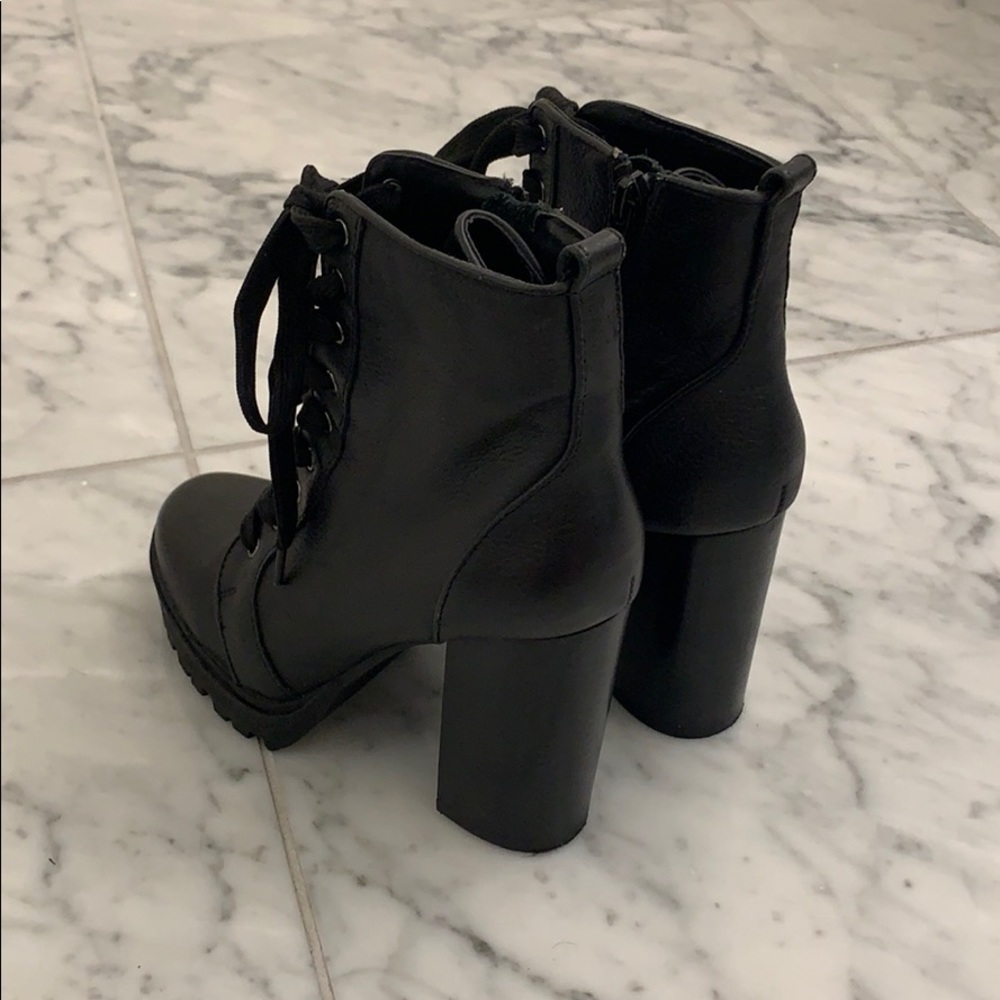Steve Madden Lace Ankle Boots- Size 6.5